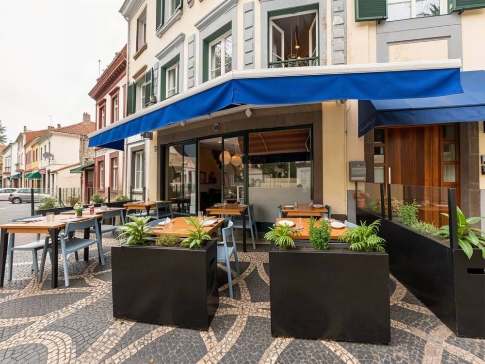Akua, Funchal