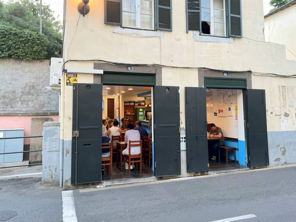 Bela 5 Snack Bar, Funchal