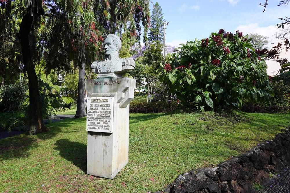 Busto Simón Bolívar, Funchal