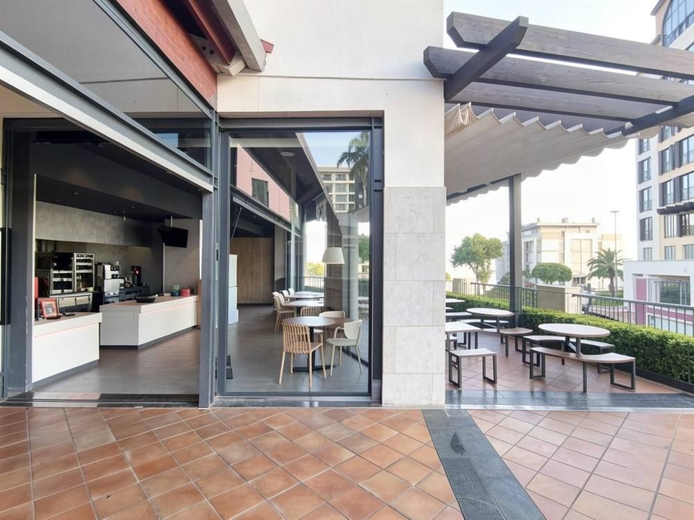 KFC Fórum Madeira, Funchal