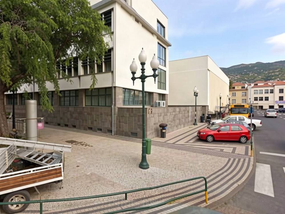 Mar Azul - Chaves & Martins, Lda., Funchal