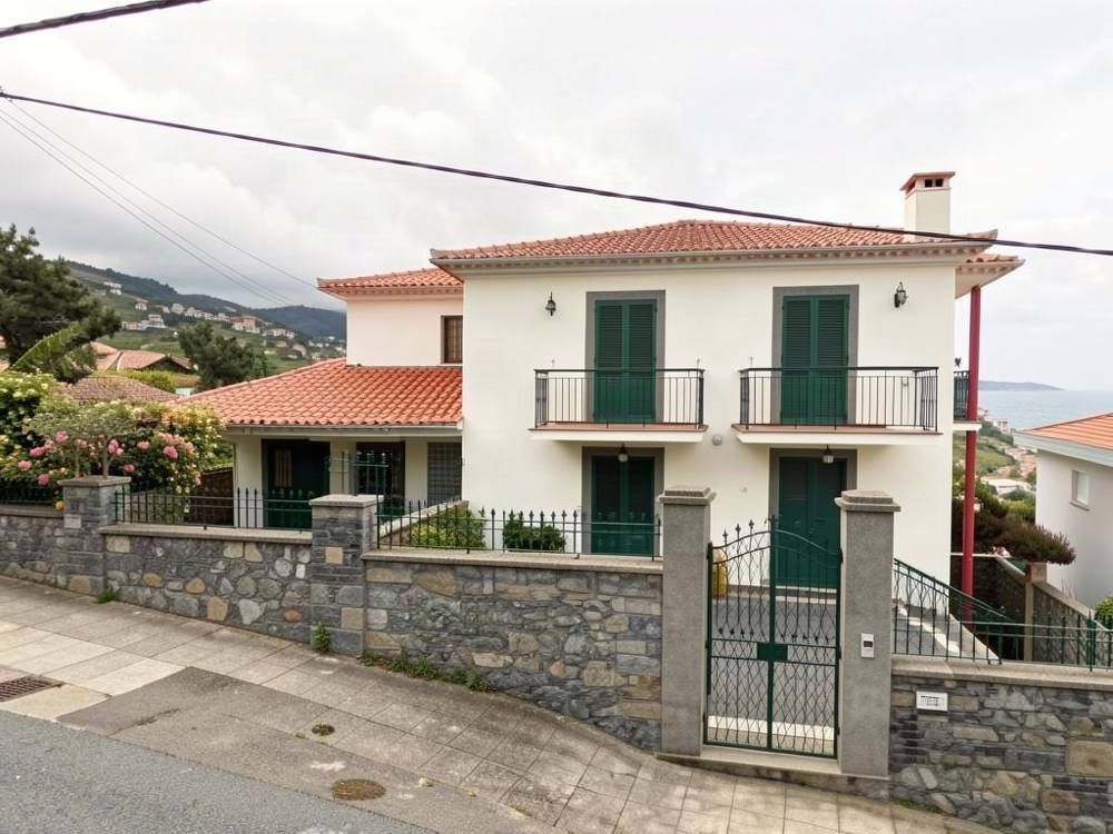 Minimercado Eira Do Salgado - Miguel Baptista De Sa, Funchal