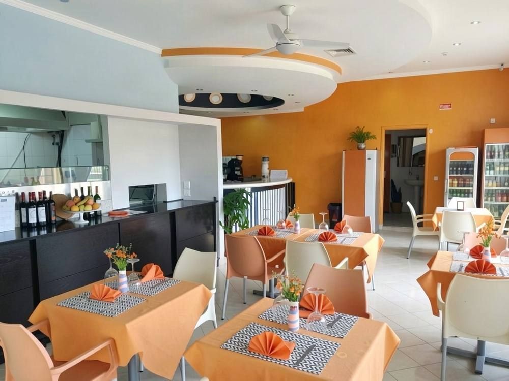 NEW OVNI ASIAN FUSION RESTAURANT, Funchal