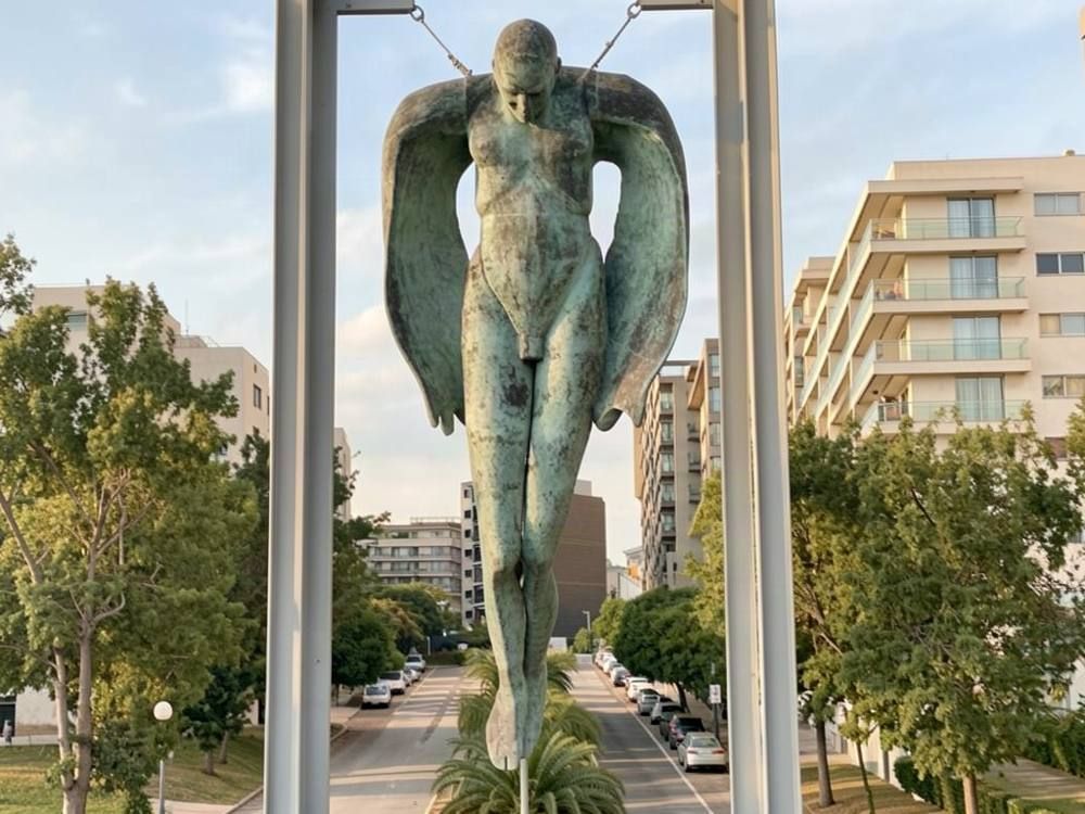 Ricardo Velosa: Anjo, Funchal