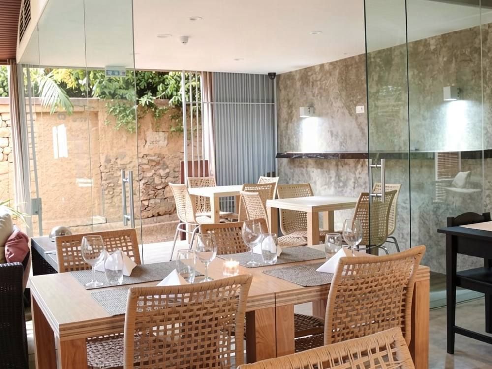 Taberna Madeira, Funchal