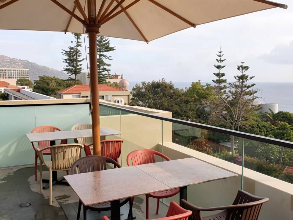 The Hole in the Wall, Funchal
