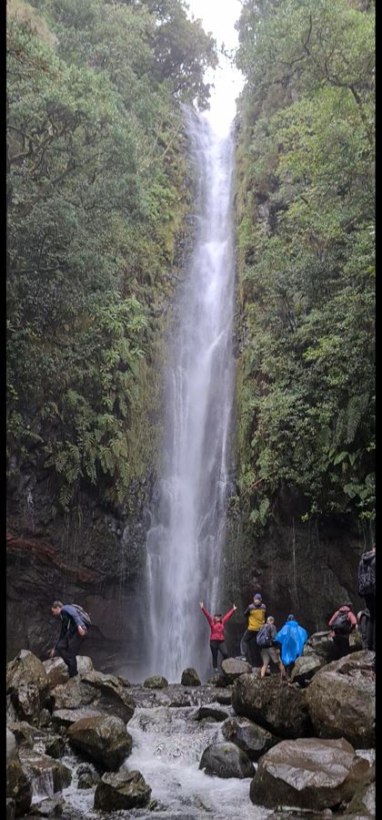 25 Fountains Waterfall Guided Hike with Transfer