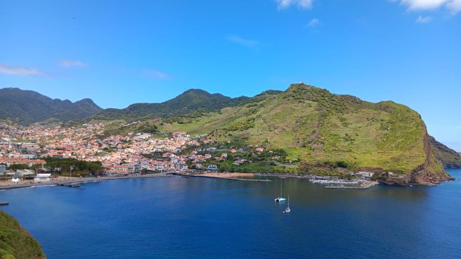 East and South Madeira: Private Tour in a Mercedes - Viewpoints and Typical Places