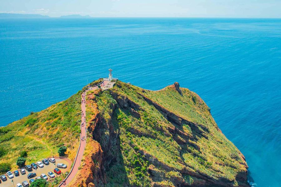 Funchal: Madeira Taste of the East Half-Day Tour