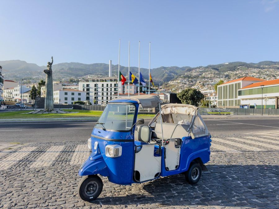 Funchal: Personalized Tuk-Tuk Tour & Flexible Drop-Off