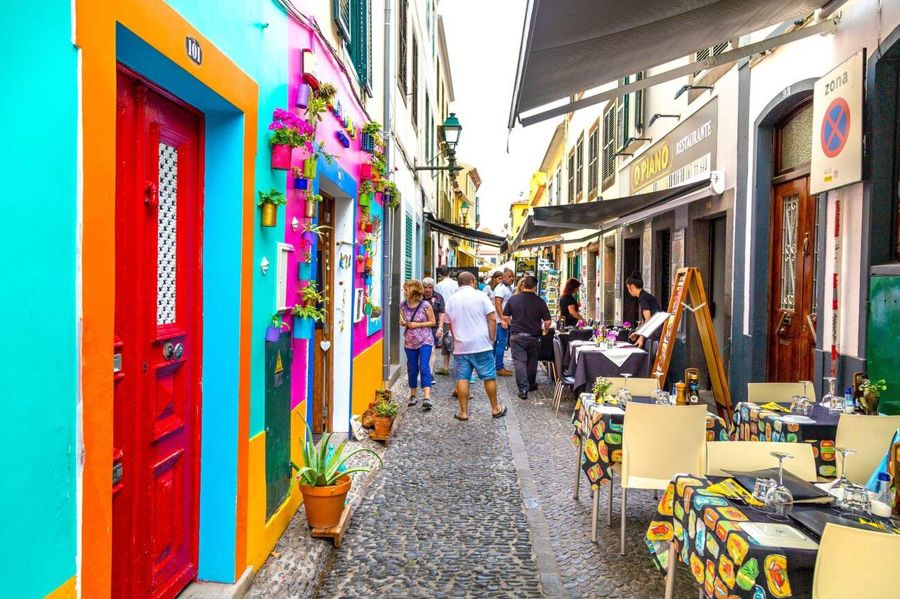 Funchal: Private Cultural Experience, Hidden Spots & Wine