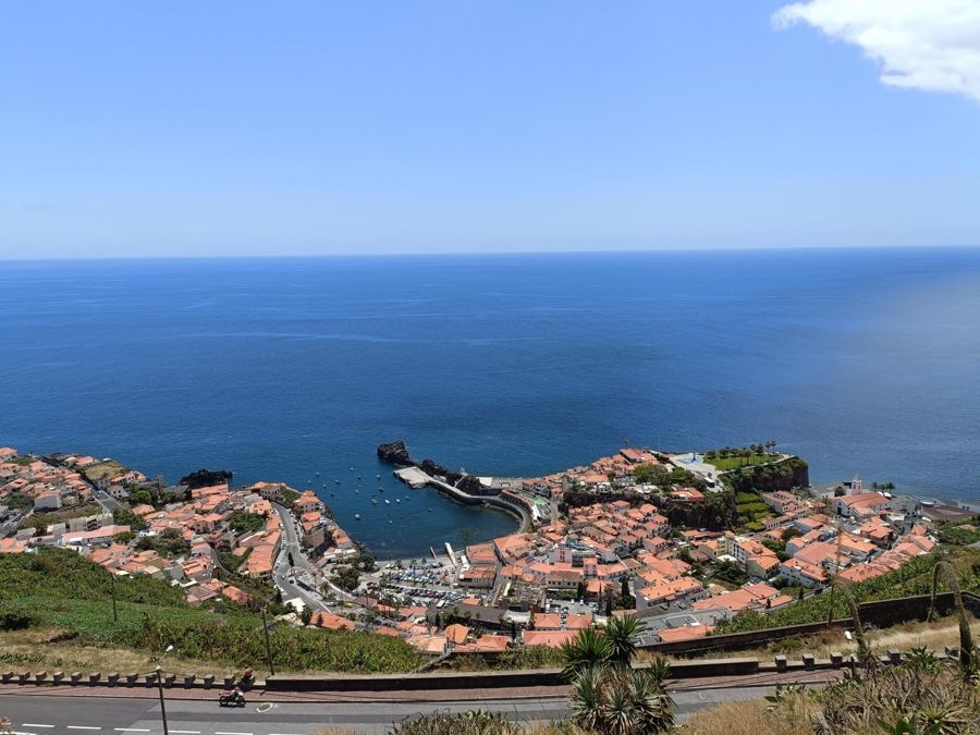 Half Day Tour 4x4 Camara de Lobos Glass Botton View