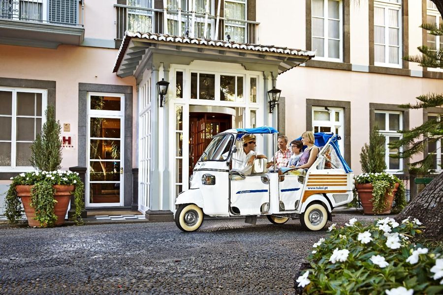 Madeira: Botanical Garden in a Tuk-Tuk Tour