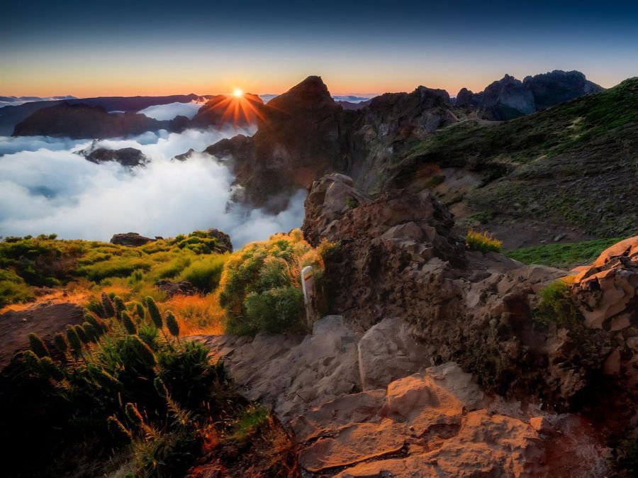 Madeira: Pico do Arieiro Sunset Experience Above The Clouds