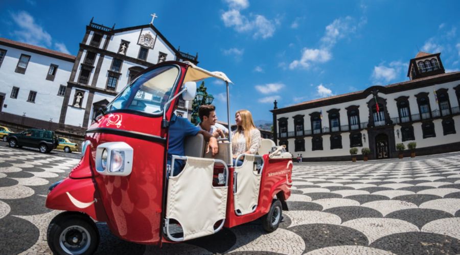 Private Tour:Historical Old Town 1-Hour Tour by Tuk Tuk